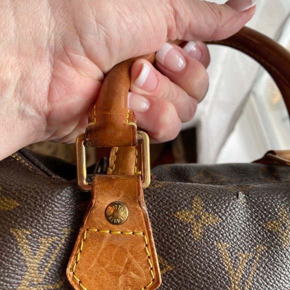 Louis Vuitton Speedy Handbag - Picture 3 of 16